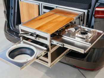 Noemi-H1-Multivan-kuchyňka